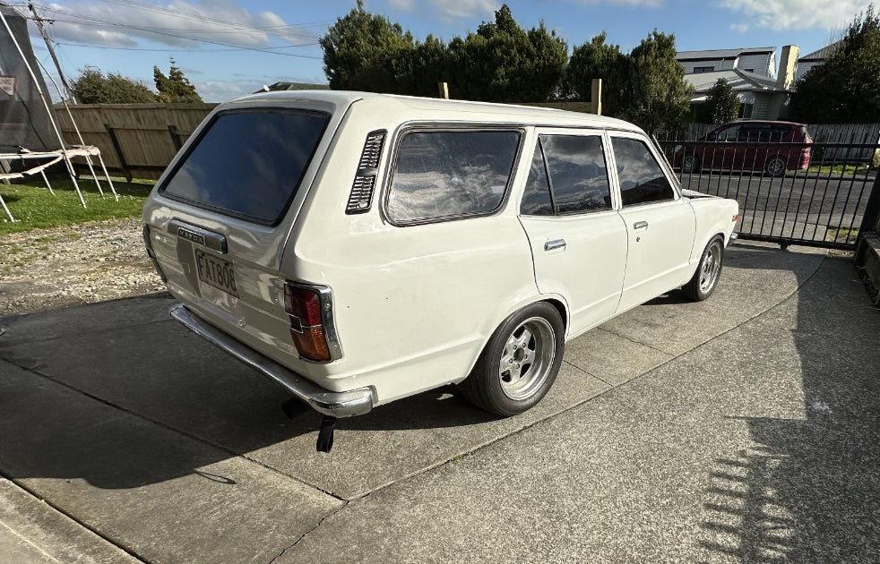 1976 Mazda 808 wagon