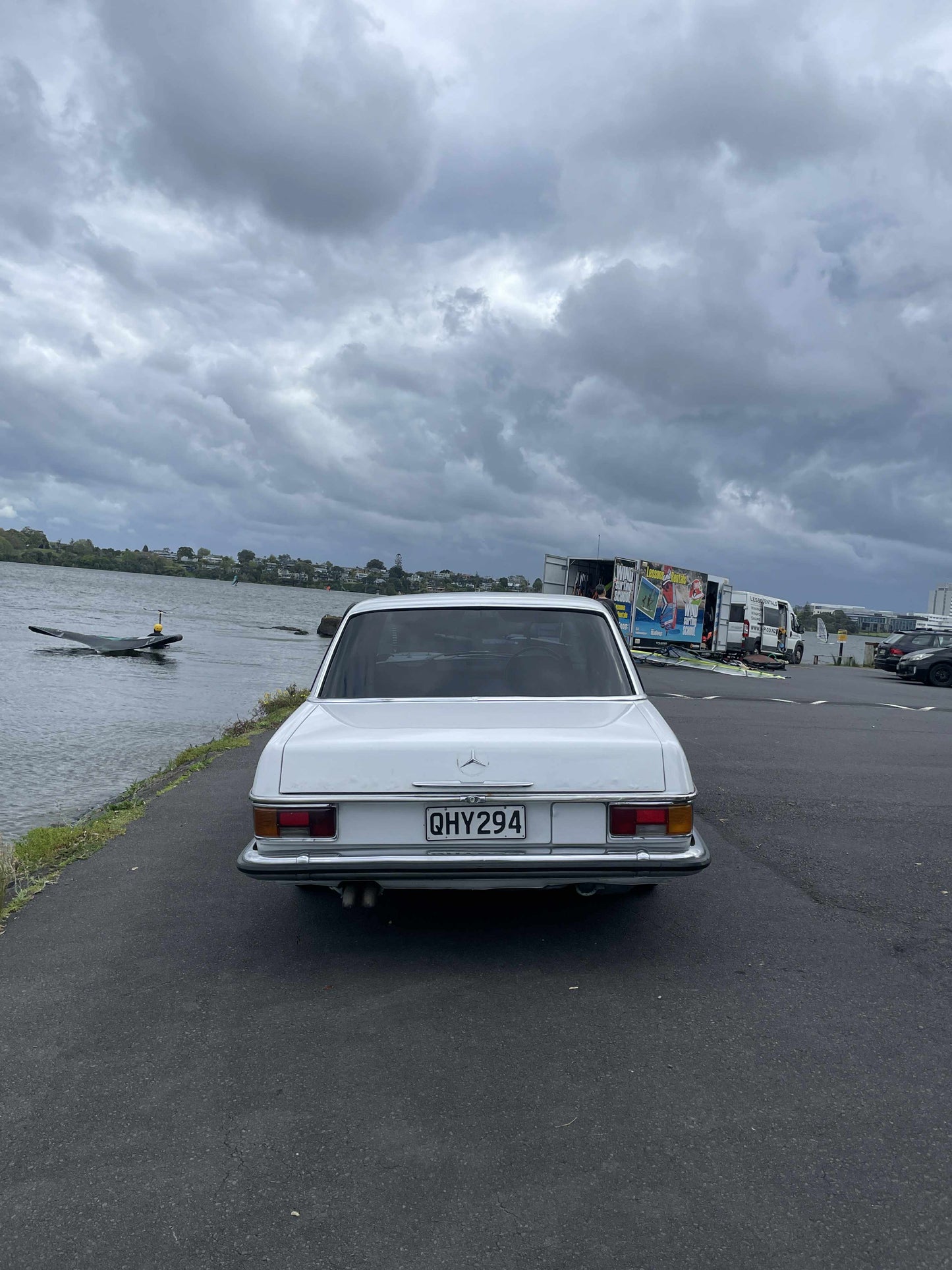 1976 Mercedes-Benz W115 230