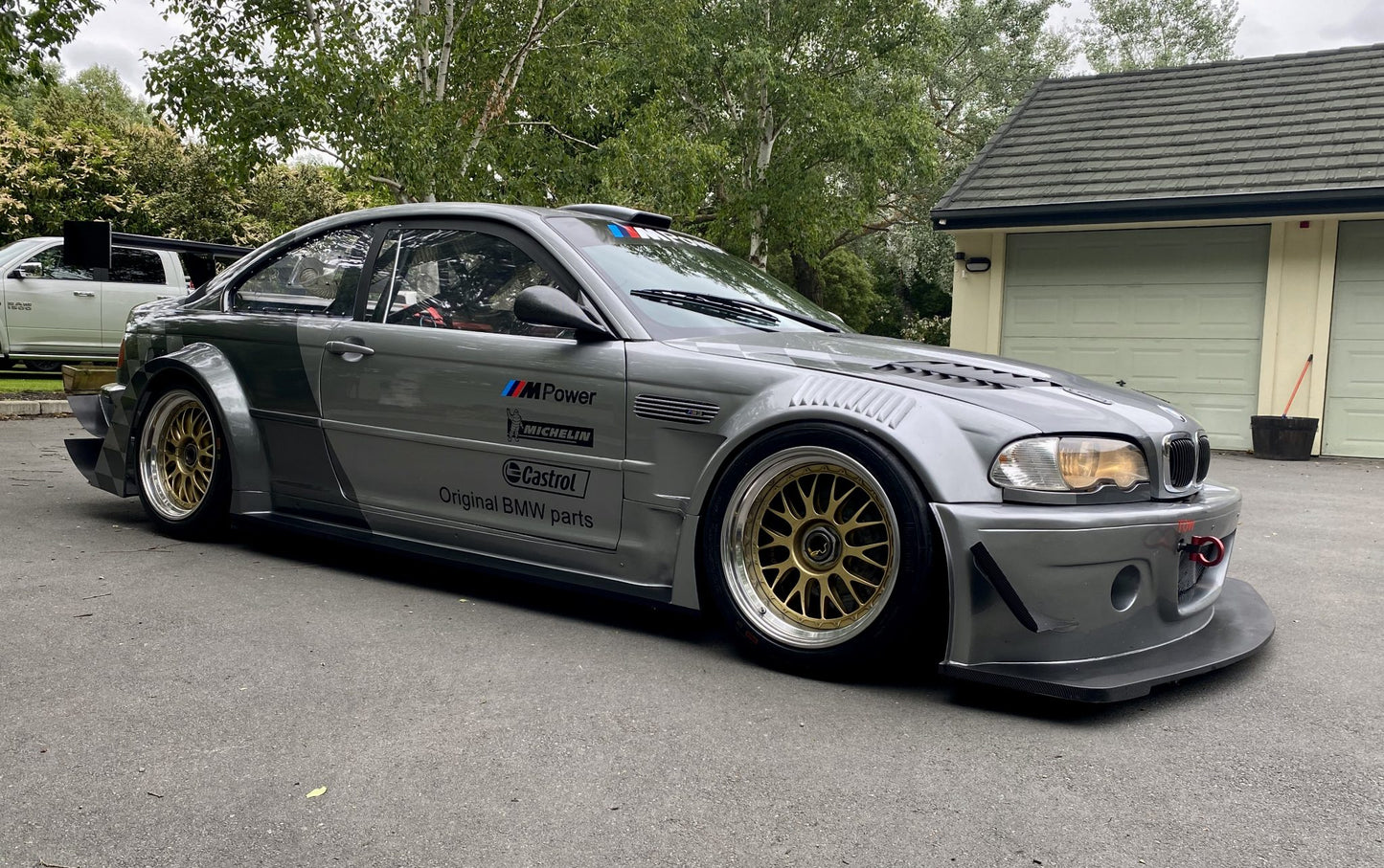 BMW M3 CSL E46