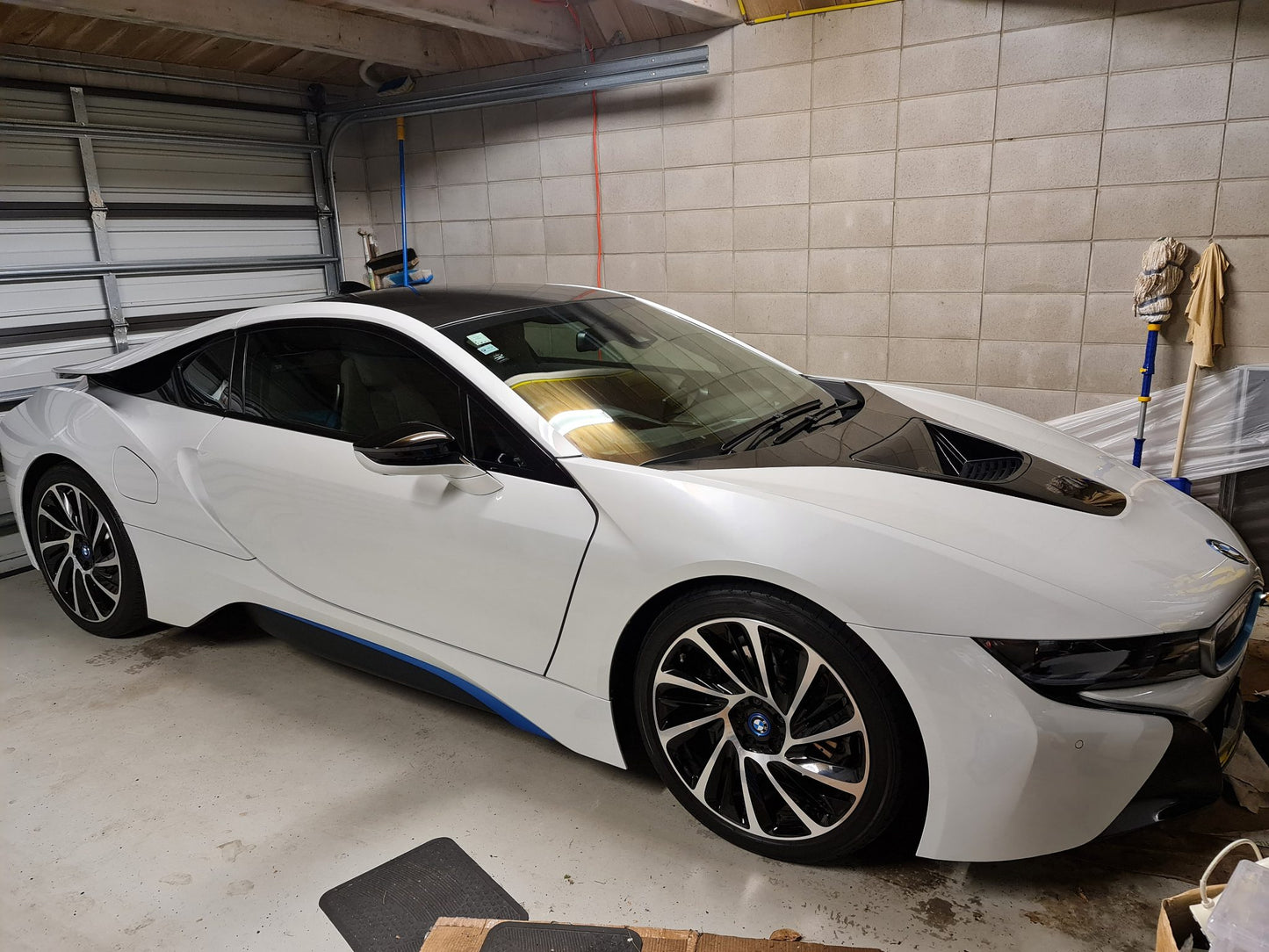 2015 BMW i8