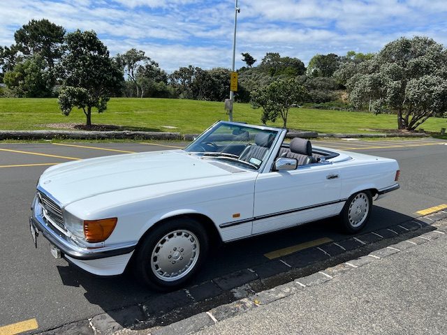 1988 Mercedes-Benz 300 SL Cabriolet