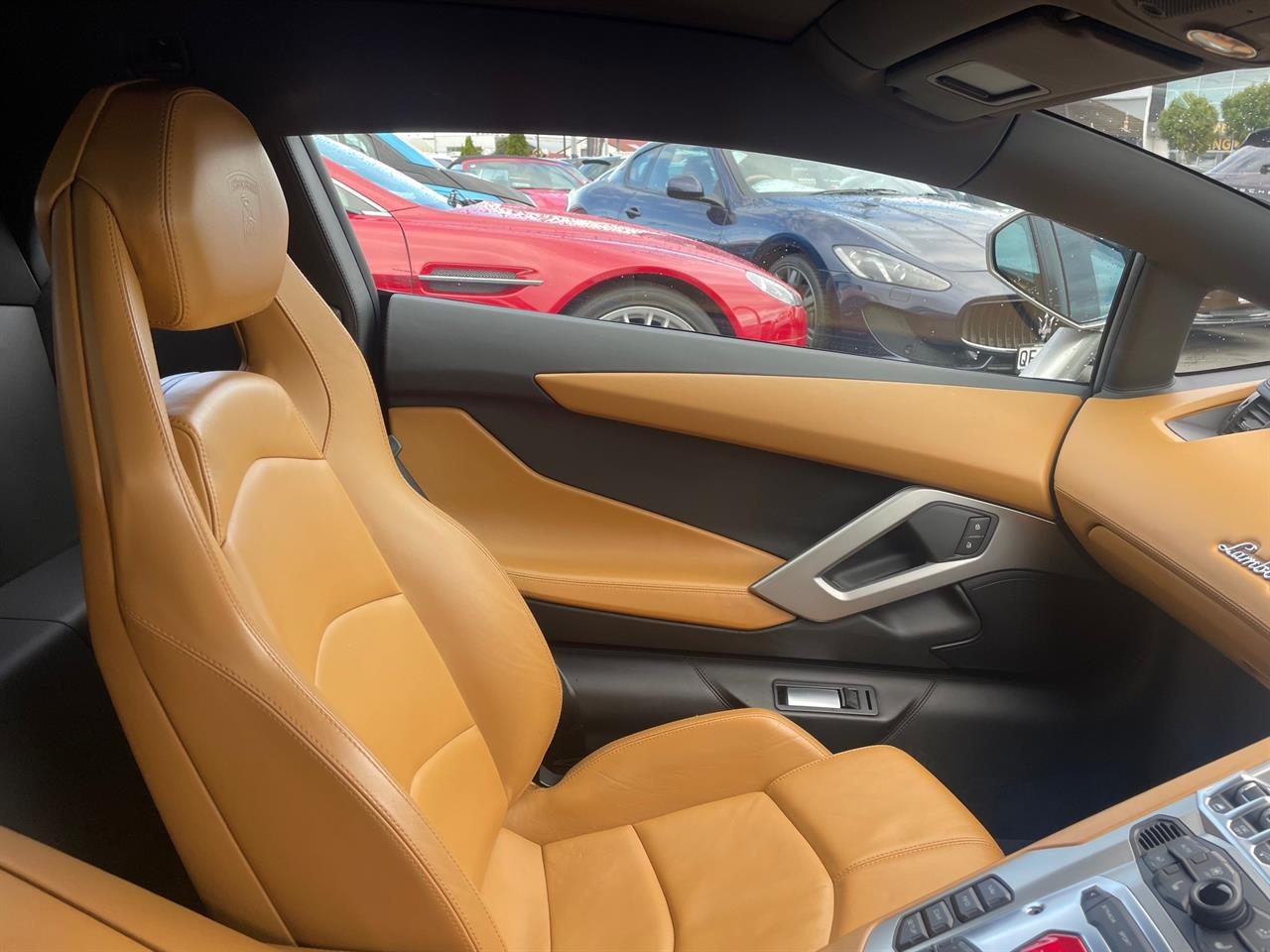 2012 Lamborghini Aventador LP700-4