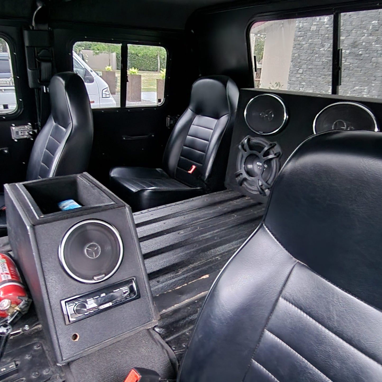 1991 Hummer M998