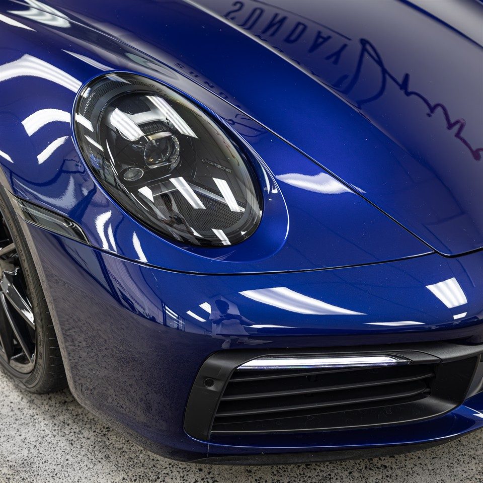 2019 Porsche 911 CARRERA