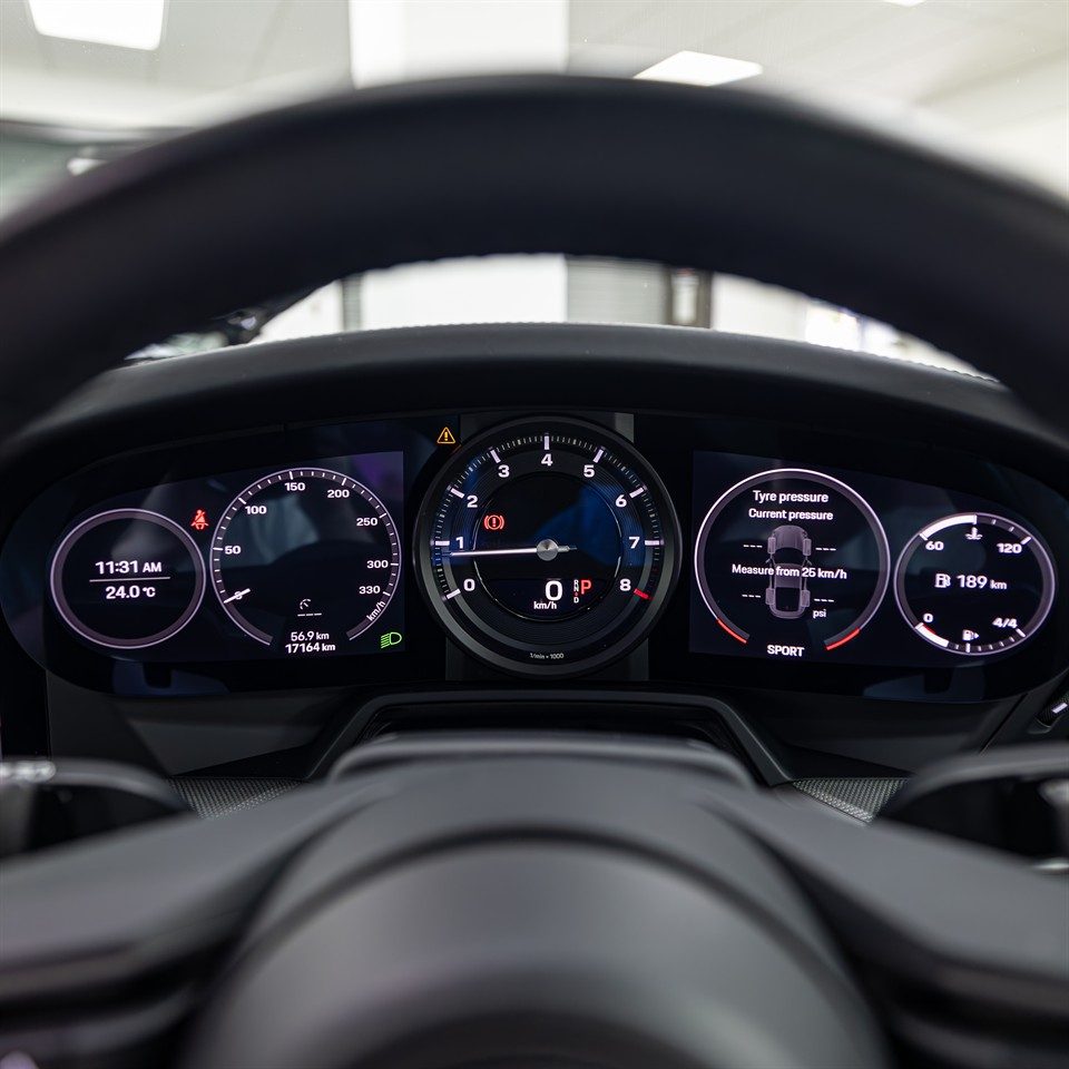 2019 Porsche 911 CARRERA