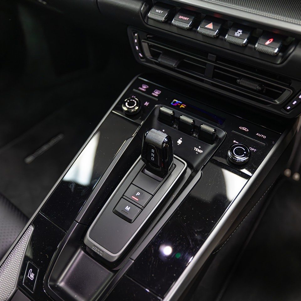 2019 Porsche 911 CARRERA