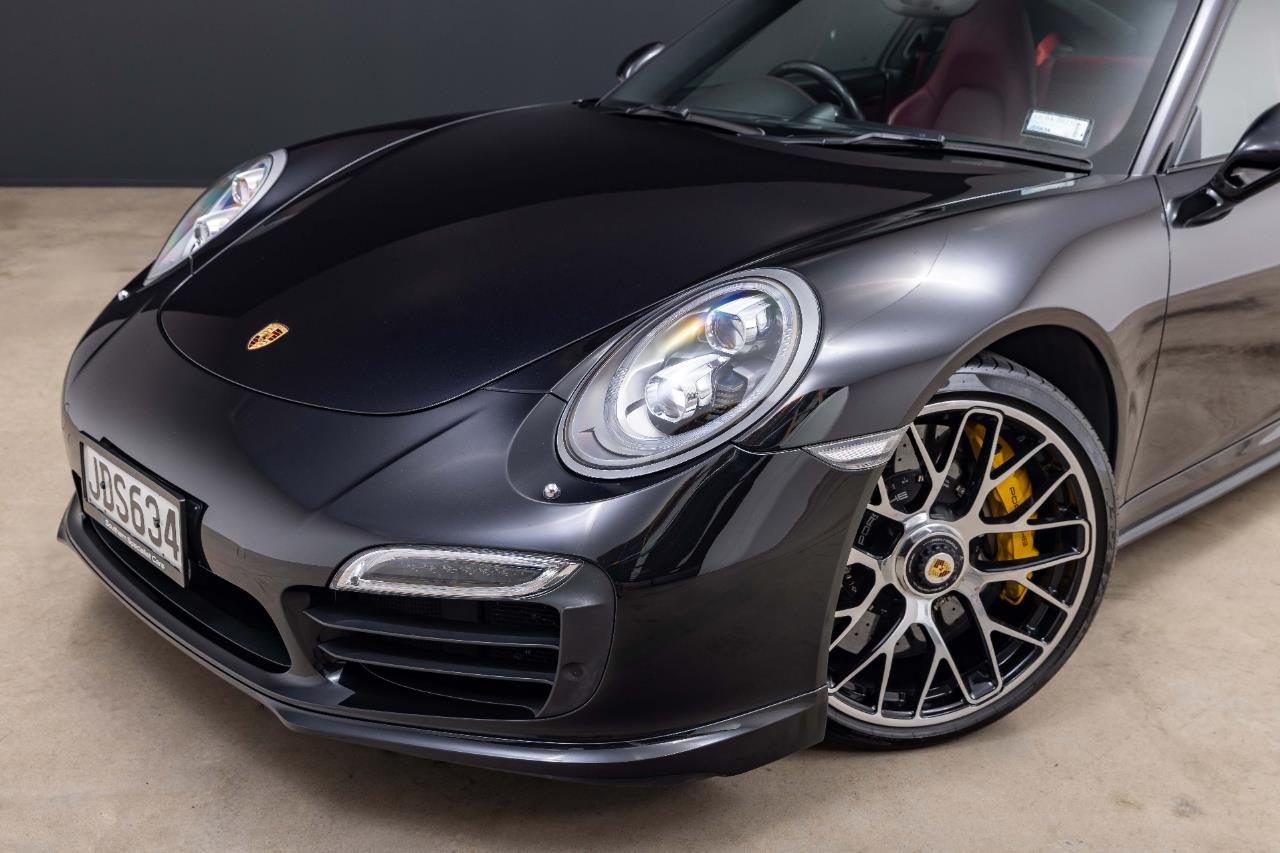 2015 Porsche 911 TURBO S 3.8P/4WD/7AT/