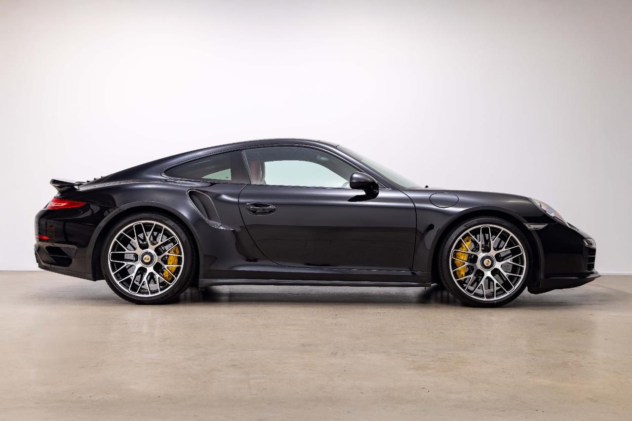2015 Porsche 911 TURBO S 3.8P/4WD/7AT/