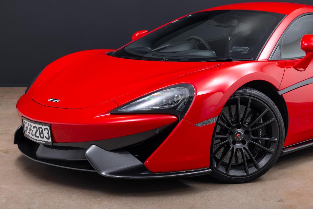 2016 McLaren 570S 3.8P/7AT/SP/2DR/2S