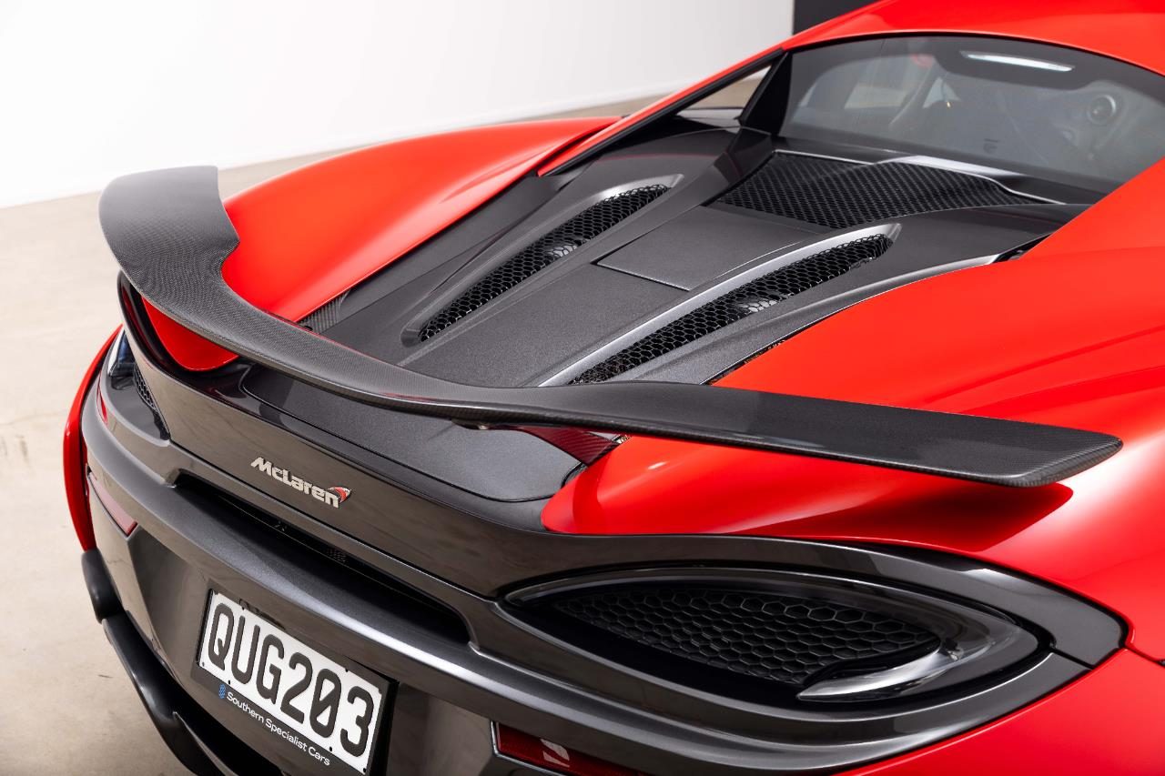 2016 McLaren 570S 3.8P/7AT/SP/2DR/2S