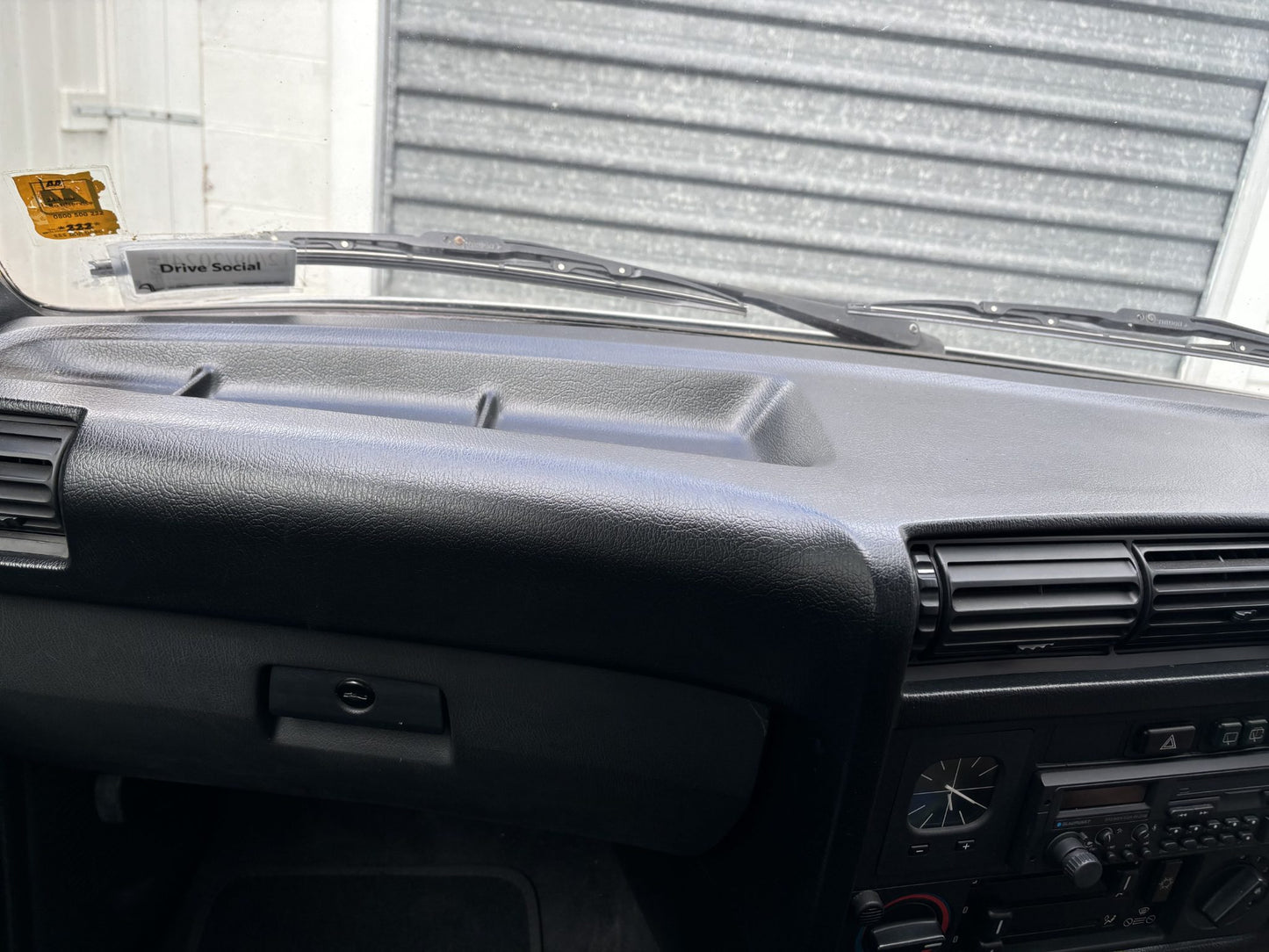 1988 BMW 320i