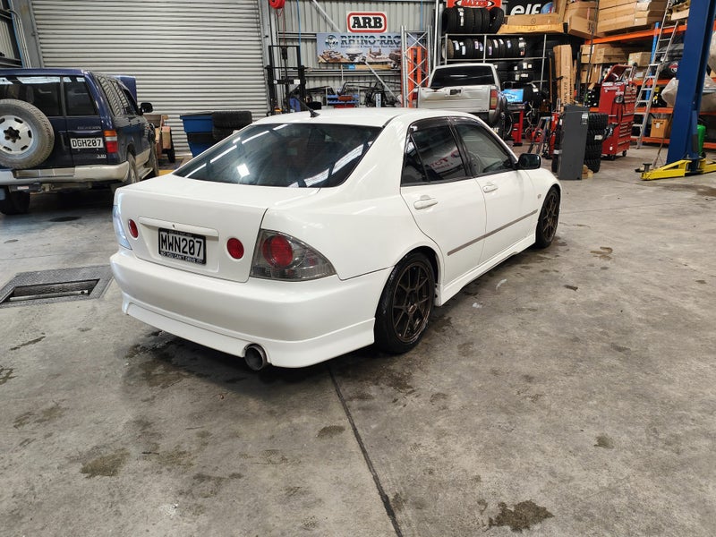1999 Toyota Altezza - White
