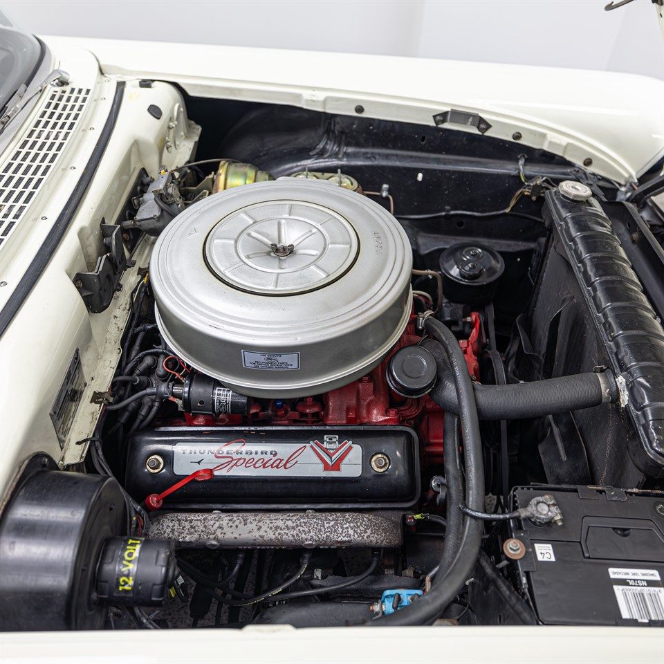 1957 Ford Fairlane Sunliner