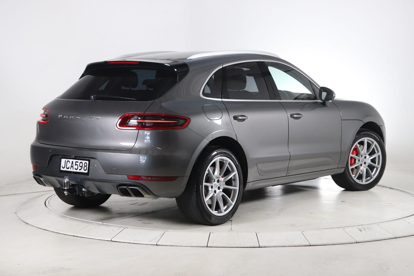 2015 Porsche Macan Turbo 4WD