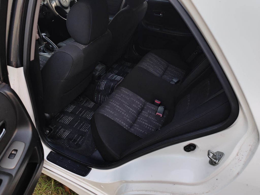 1999 Toyota Altezza - White
