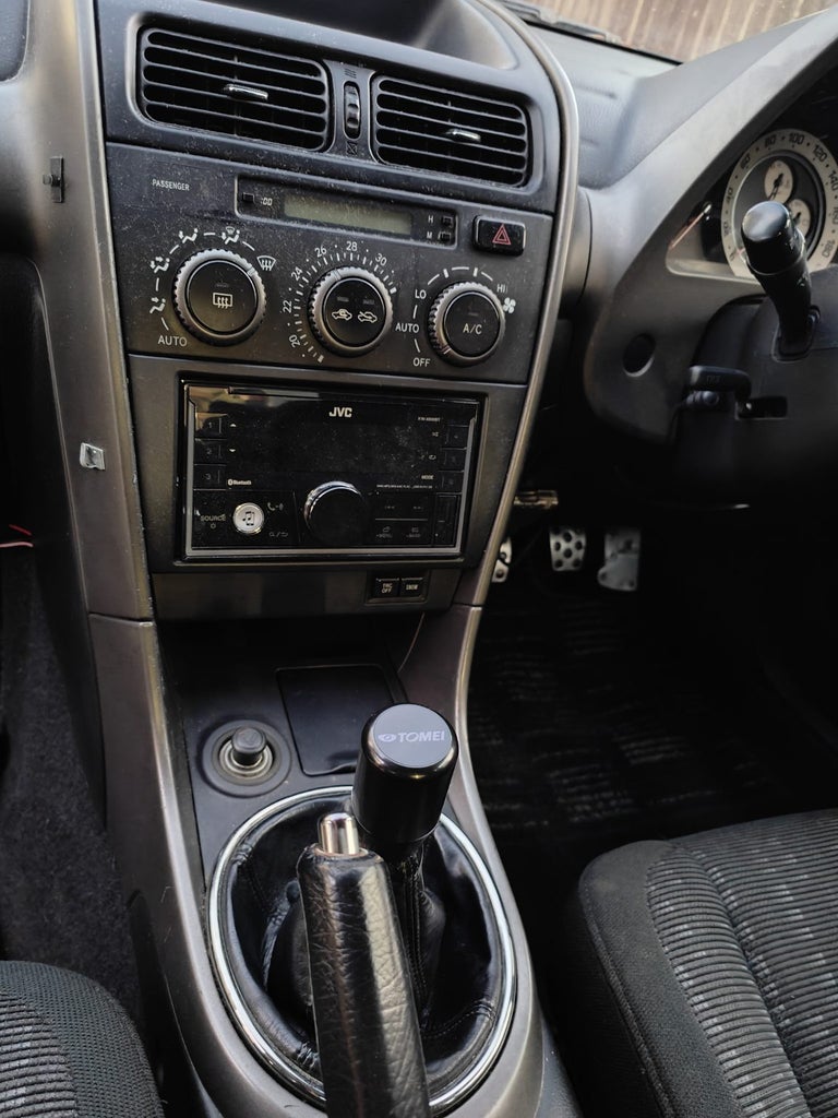 1999 Toyota Altezza - White