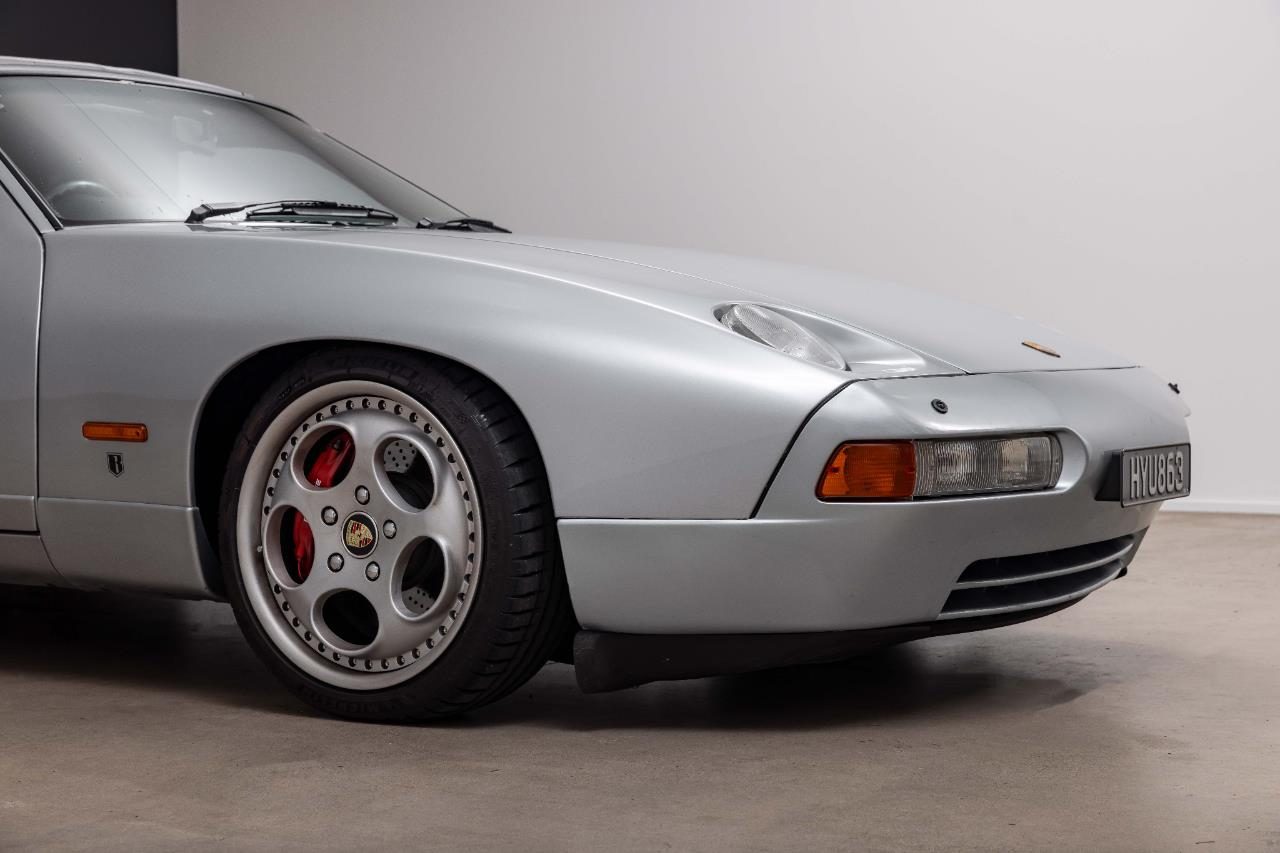 1992 Porsche 928 GTS