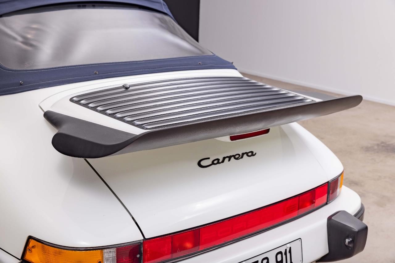 1989 Porsche 911 Carrera 3.2 Cabriolet