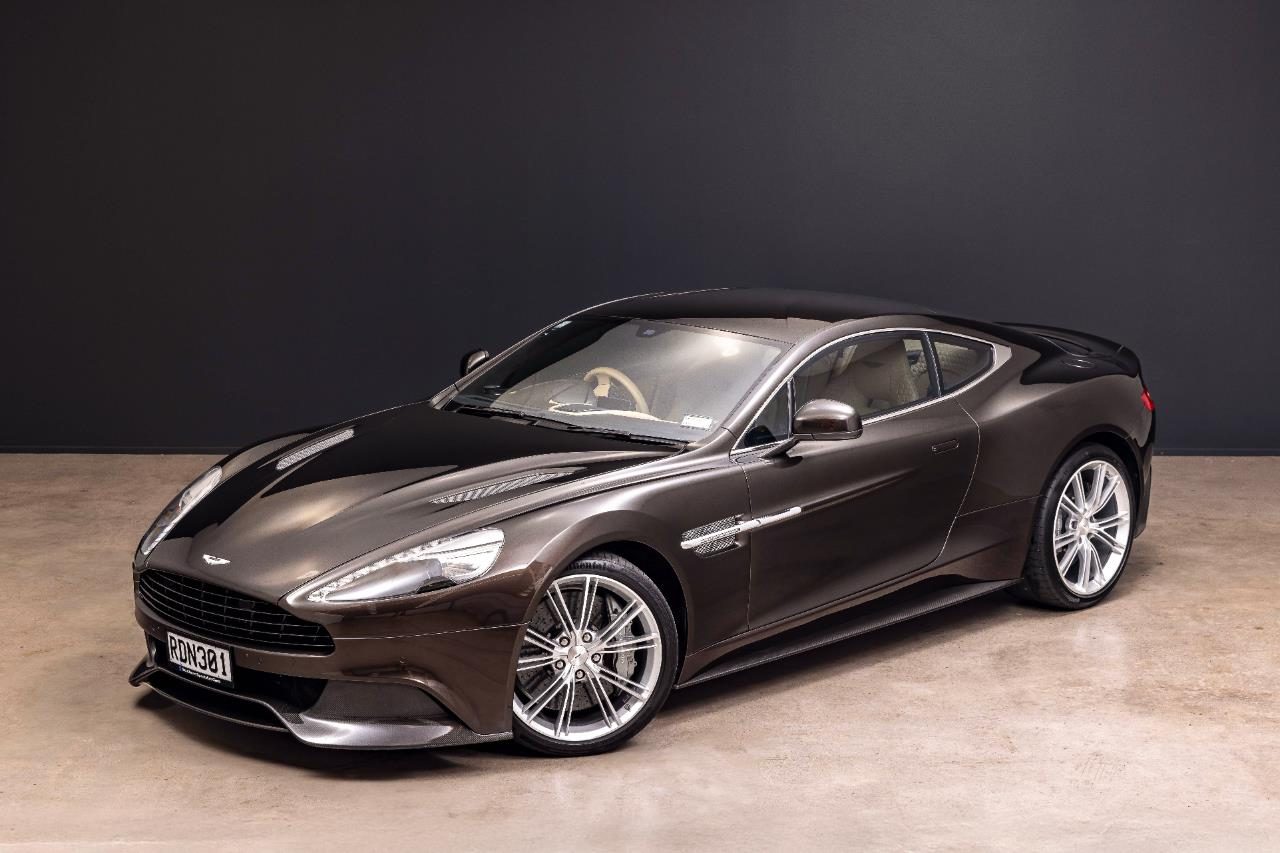 2013 Aston Martin Vanquish Coupe