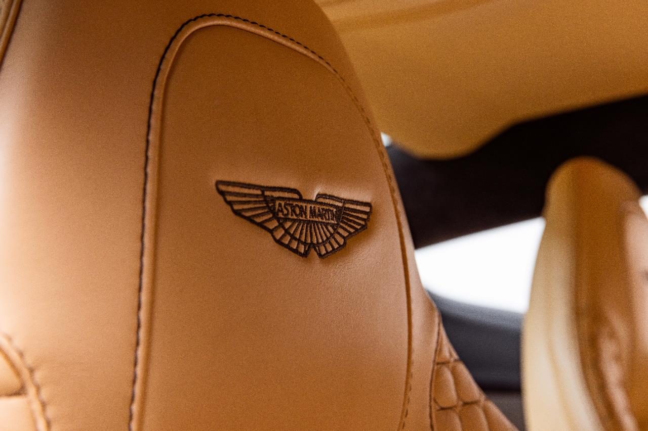 2013 Aston Martin Vanquish Coupe