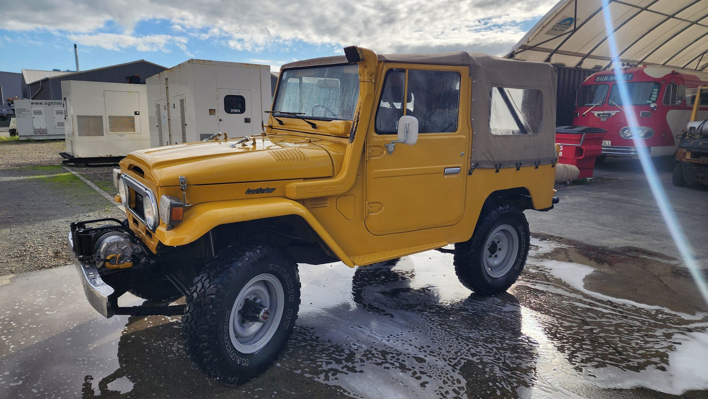 1978 Toyota Land Cruiser FJ40 Soft Top