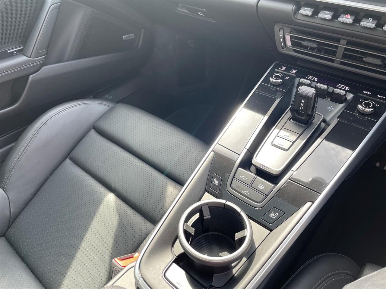 2020 Porsche 911 992 Carrera 4 PDK Coupe