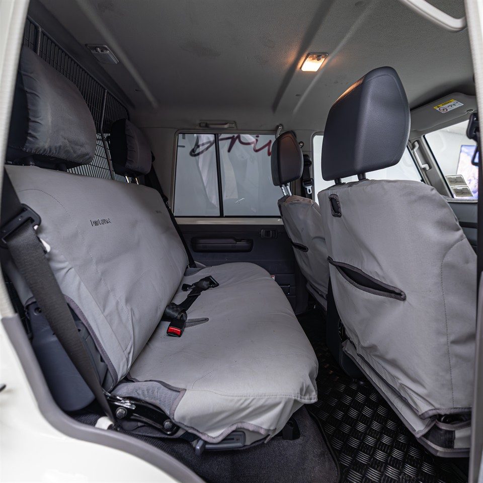 2018 Toyota Land Cruiser LX 4.5DT/4WD/5MT