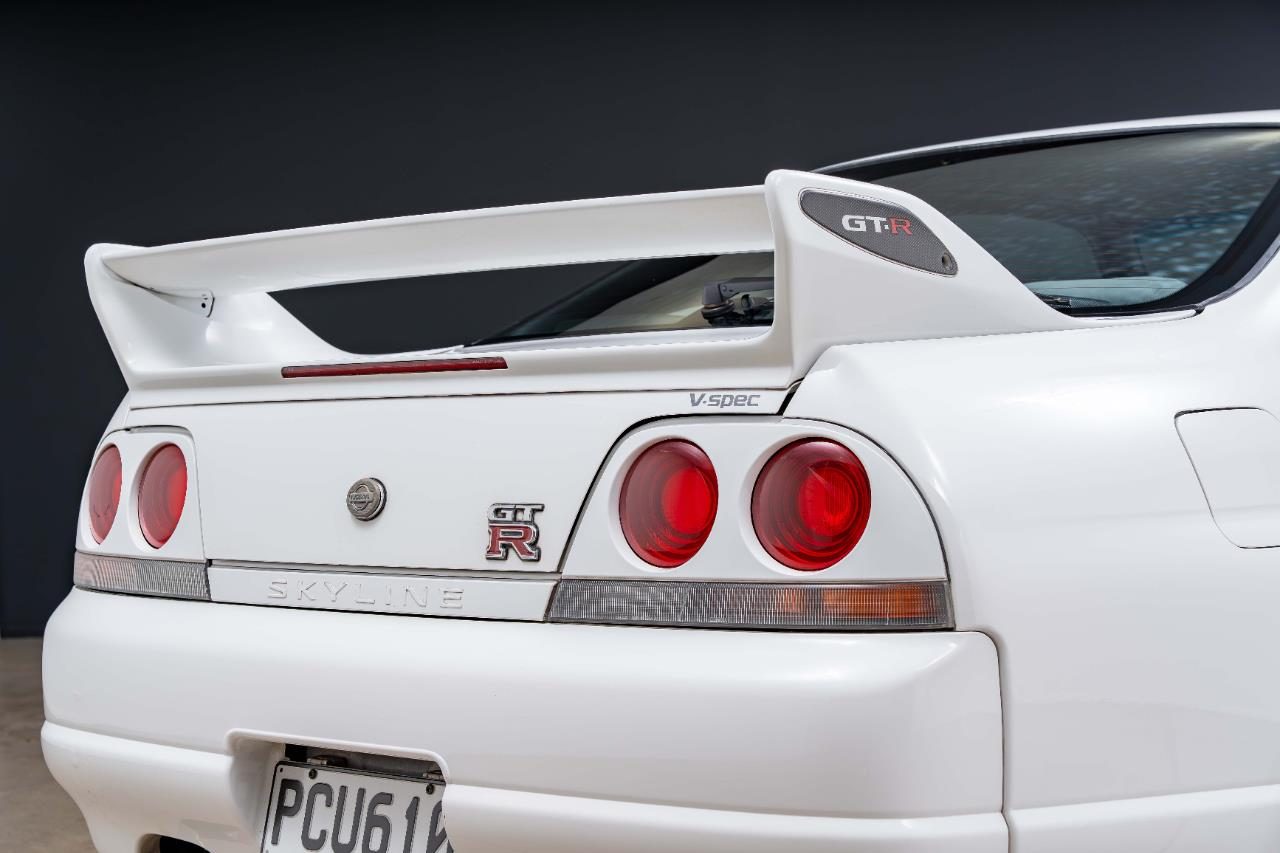 1995 Nissan Skyline GT-R V-Spec (R33)