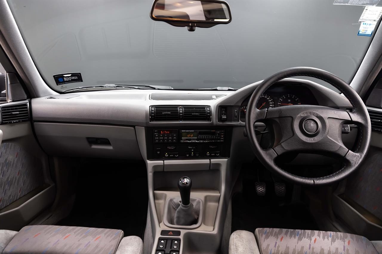 1992 BMW M5 SEDAN (E34)