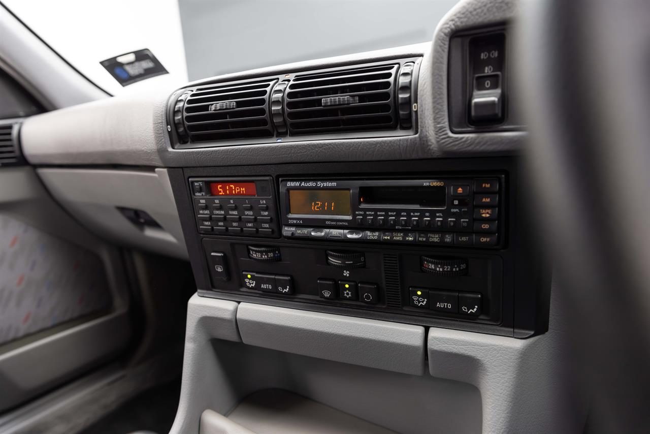 1992 BMW M5 SEDAN (E34)