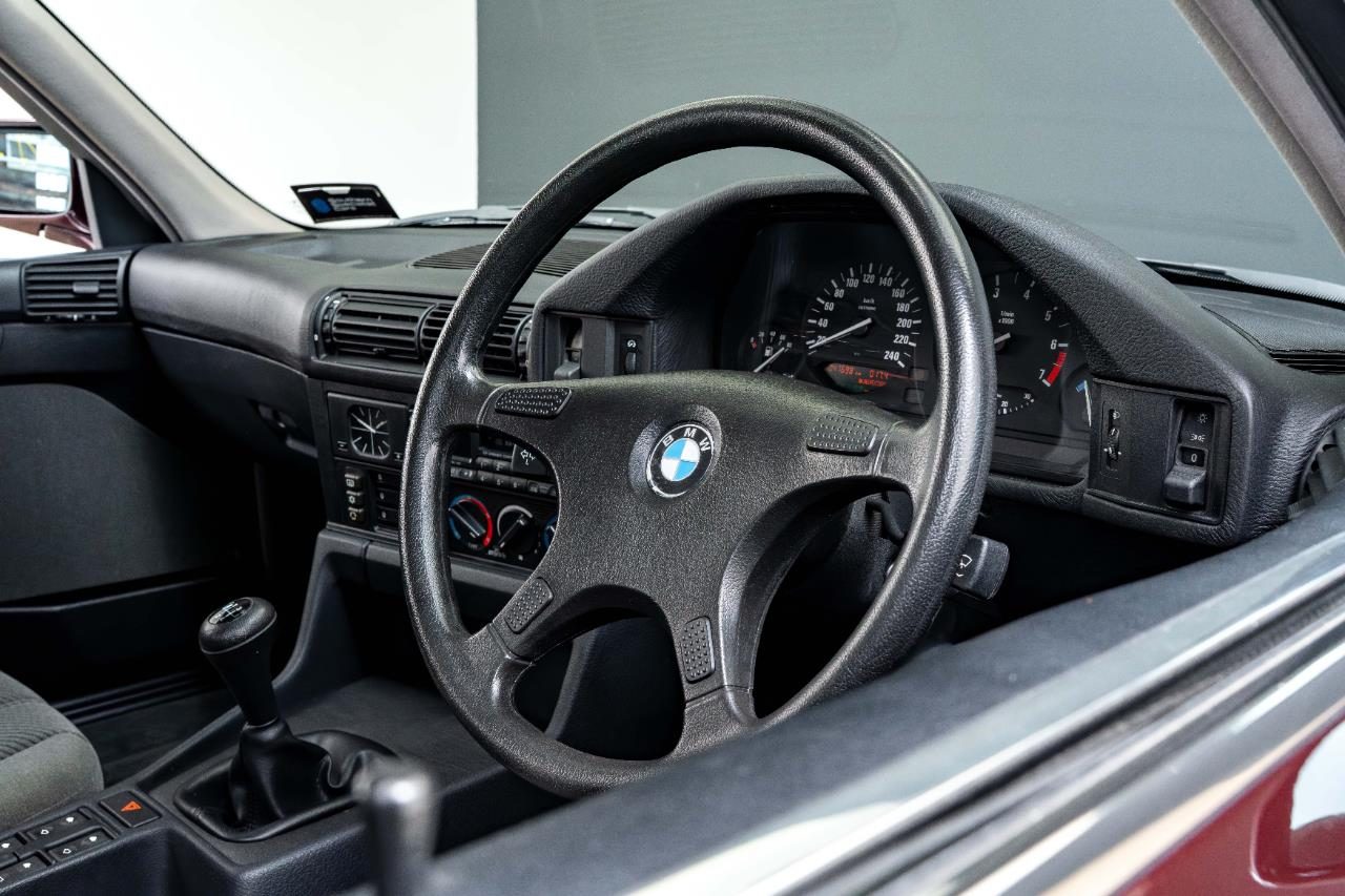 1991 BMW 518i SEDAN (E34)