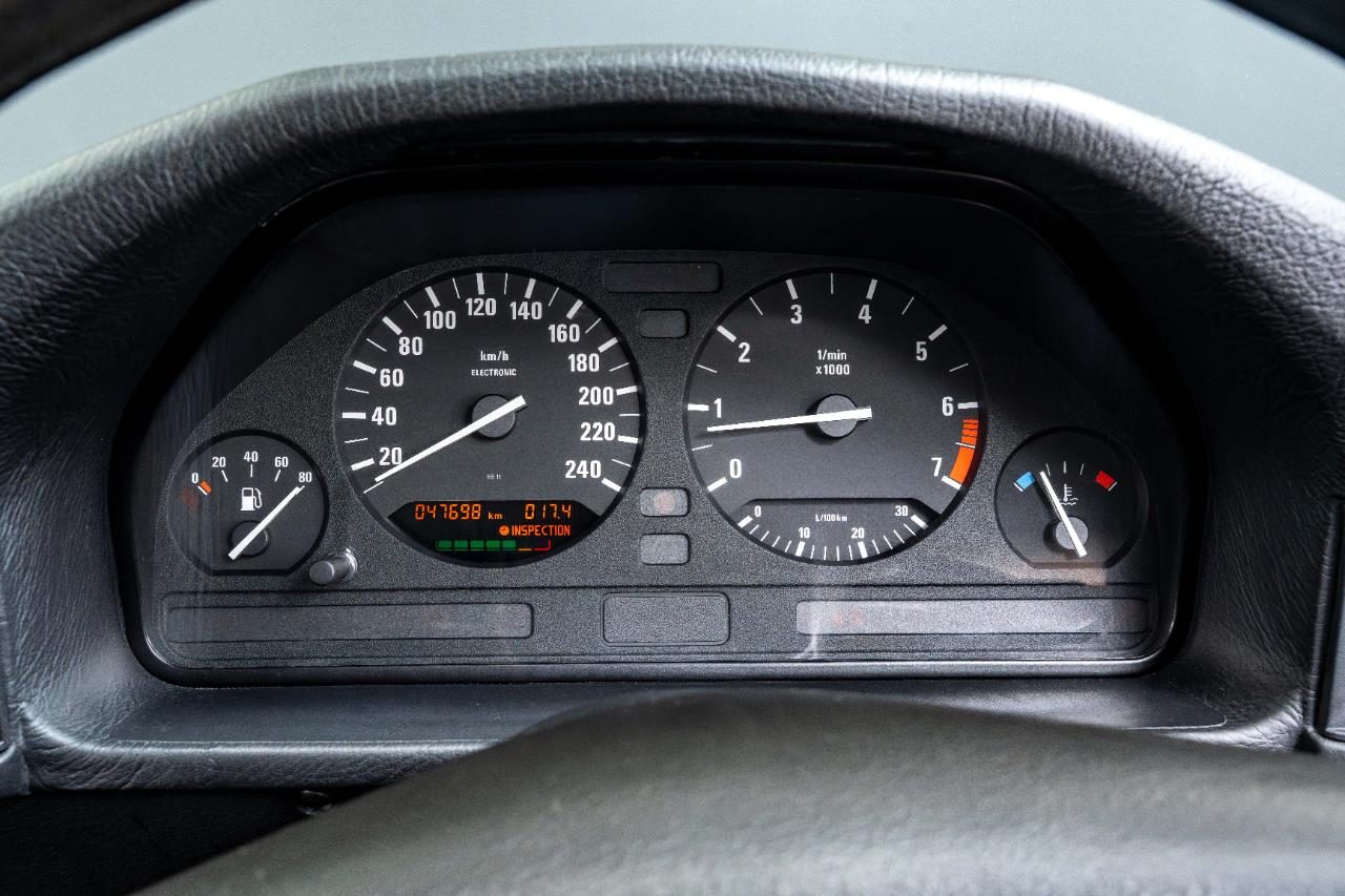 1991 BMW 518i SEDAN (E34)