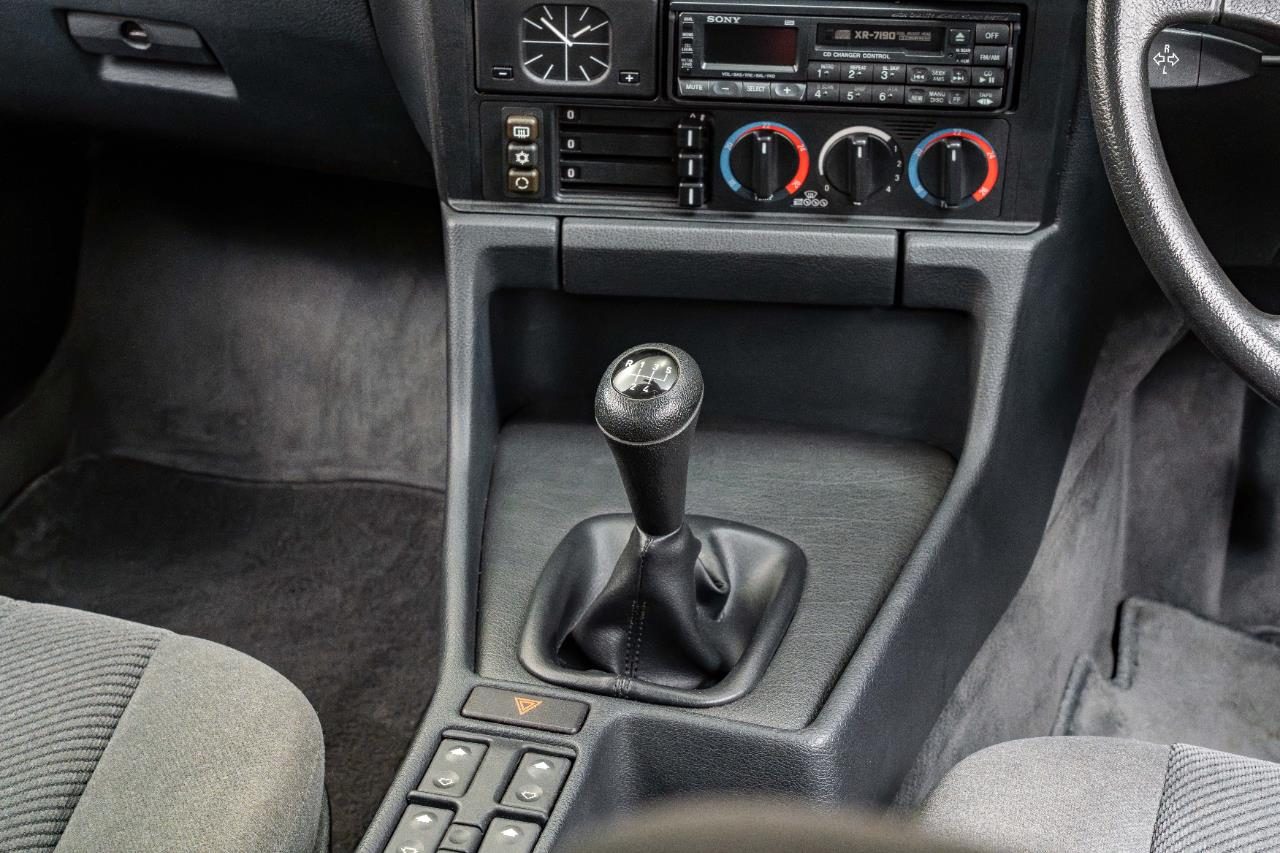 1991 BMW 518i SEDAN (E34)