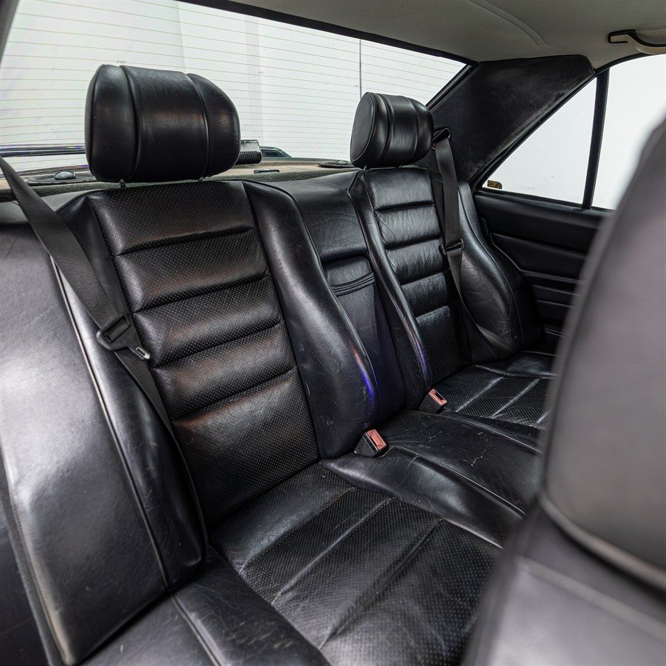 1989 Mercedes-Benz 190 E Cosworth 16-2.5L