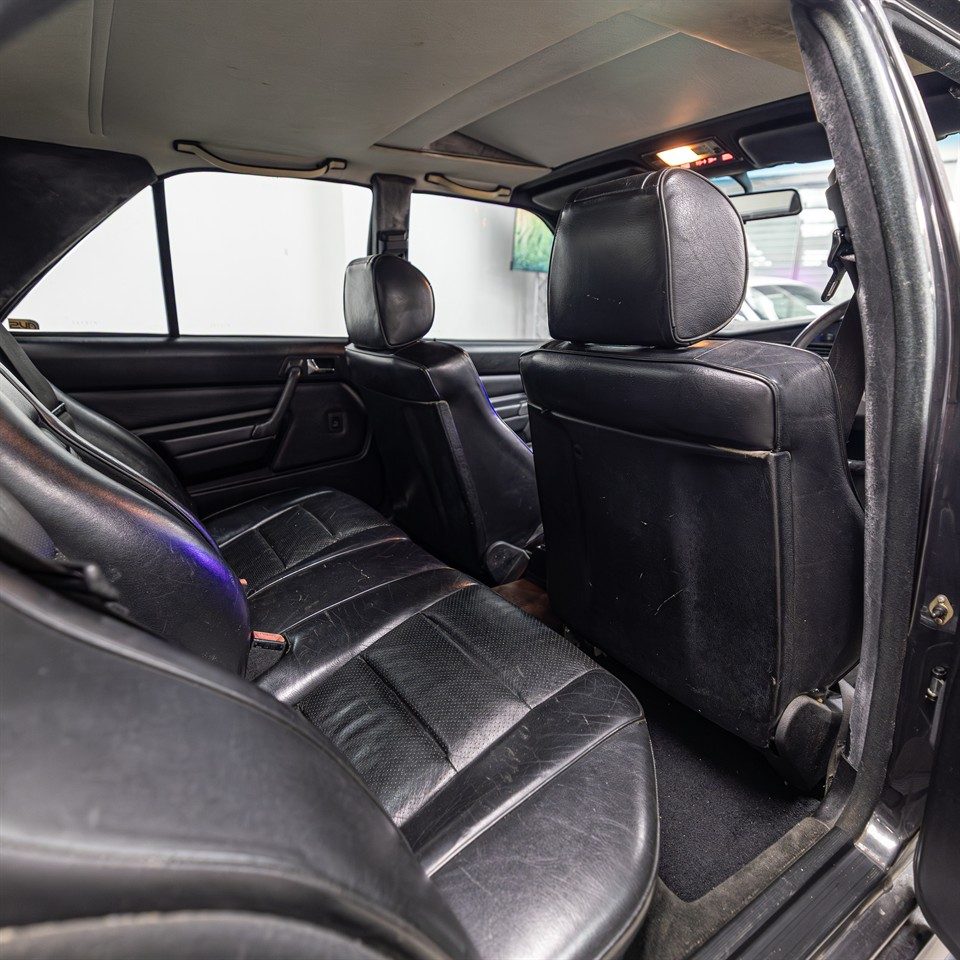 1989 Mercedes-Benz 190 E Cosworth 16-2.5L