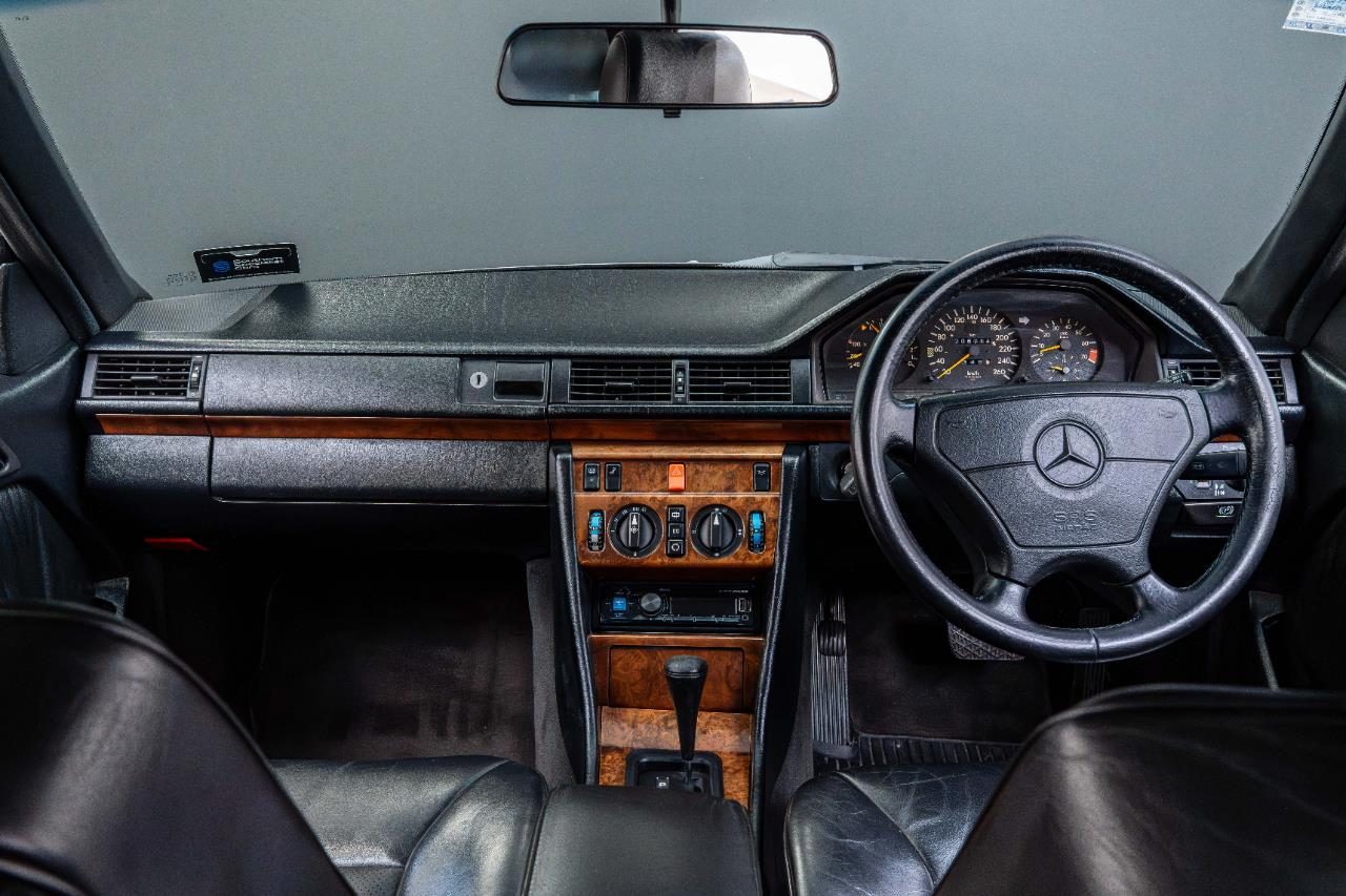 1993 Mercedes-Benz 320 CE SPORTS COUPE