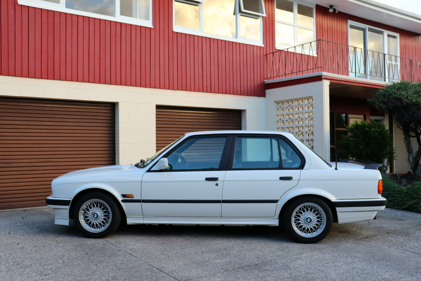 1990 BMW 325i 320i SE