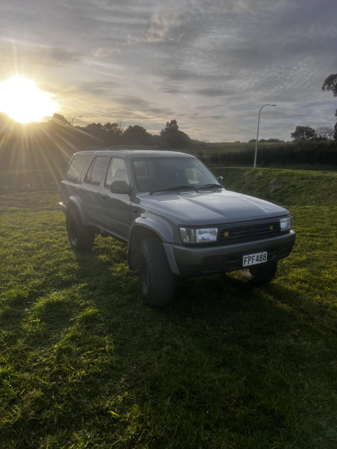 1992 Toyota Hilux V8 Surf