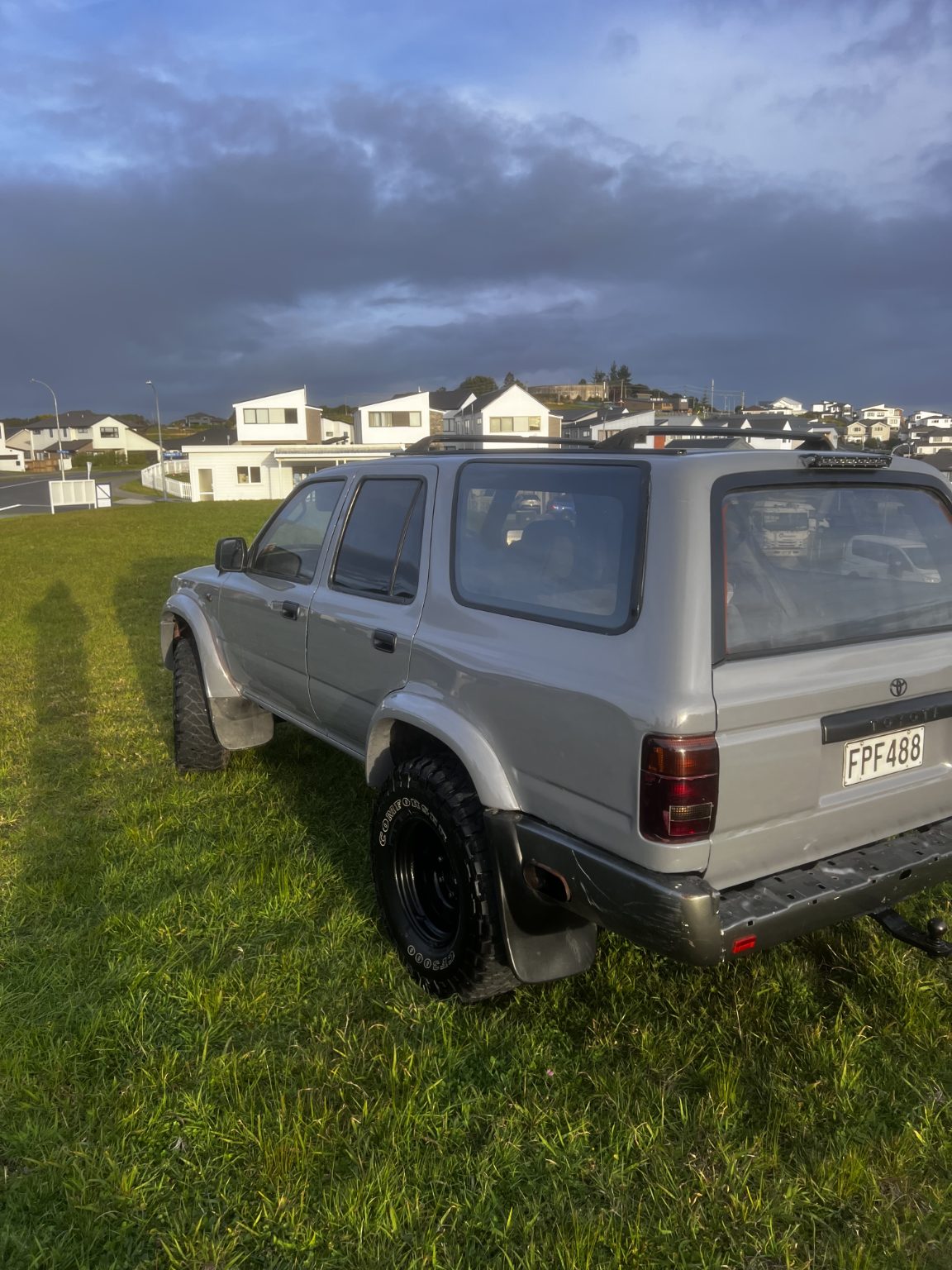 1992 Toyota Hilux V8 Surf