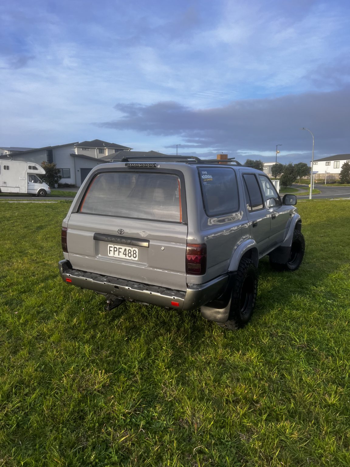 1992 Toyota Hilux V8 Surf