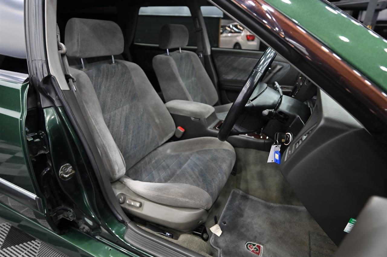 1998 Nissan Stagea RB25det Neo*R34 Front