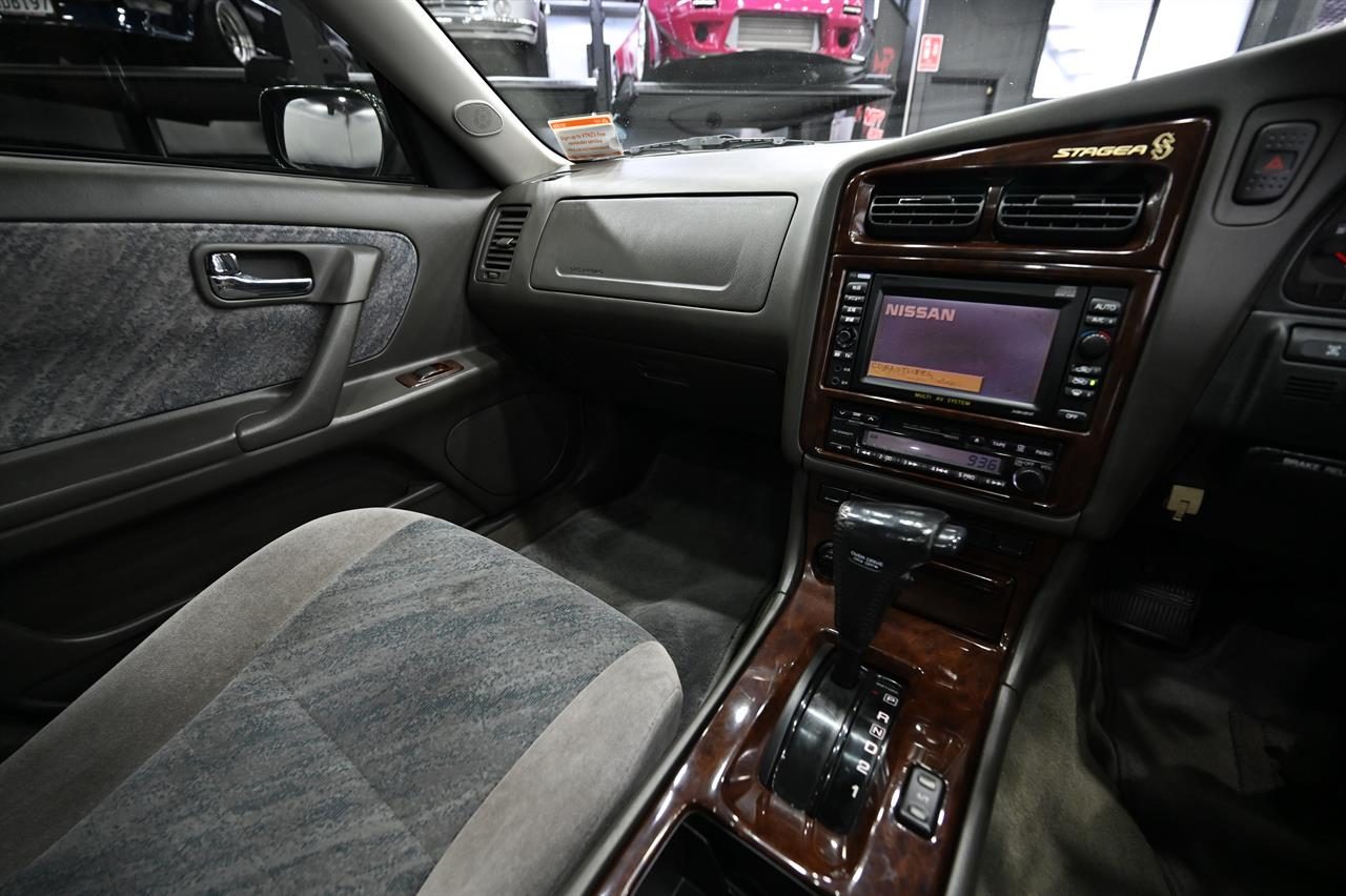 1998 Nissan Stagea RB25det Neo*R34 Front