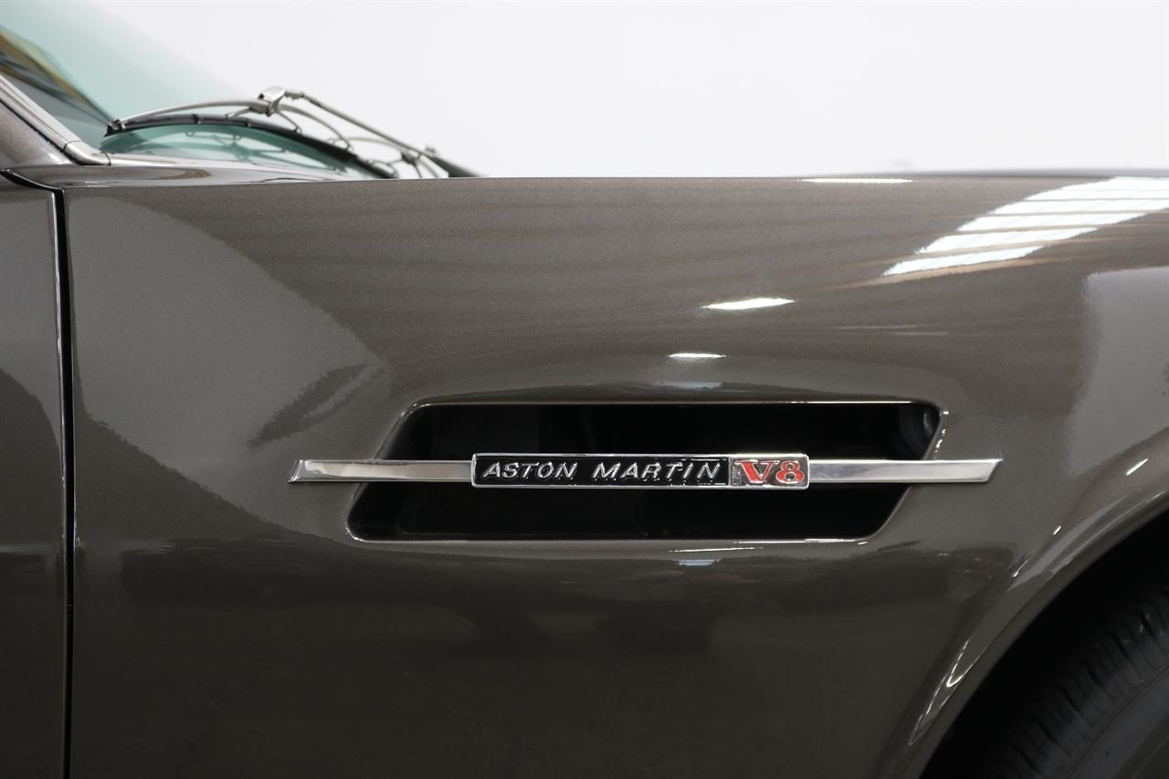 1977 Aston Martin AMV8