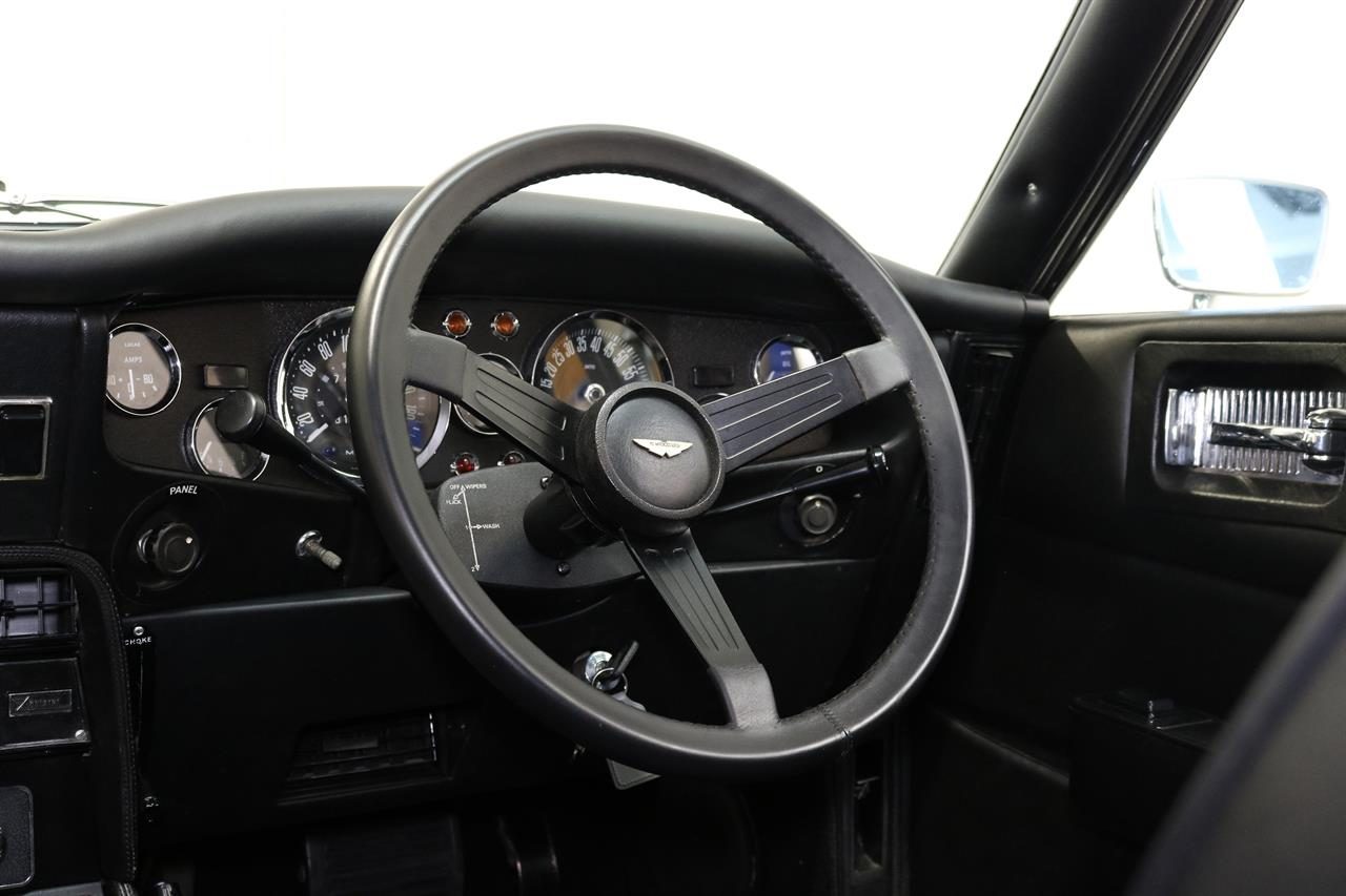 1977 Aston Martin AMV8