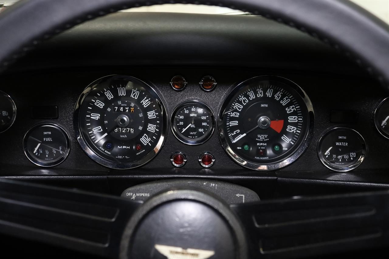 1977 Aston Martin AMV8