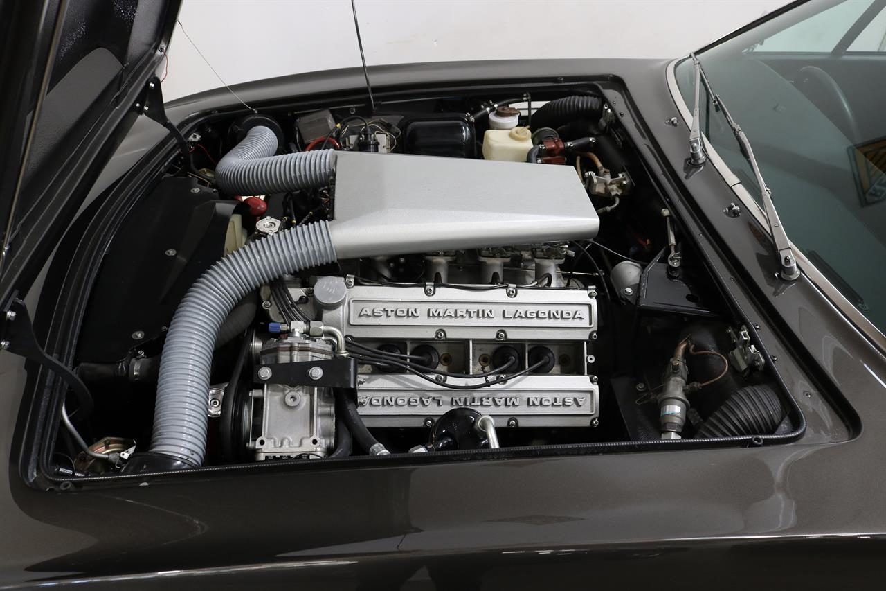1977 Aston Martin AMV8