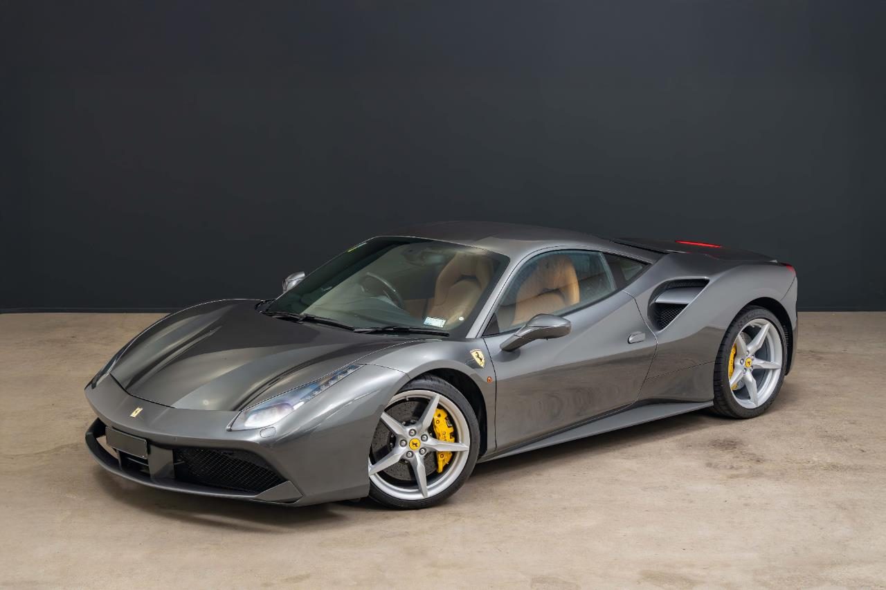 2016 Ferrari 488 GTB 3.9P/7AM/SP/2DR