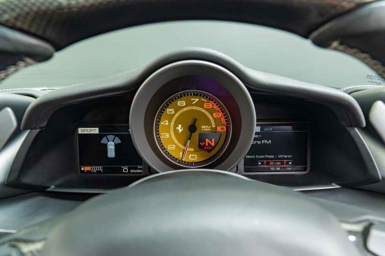 2016 Ferrari 488 GTB 3.9P/7AM/SP/2DR