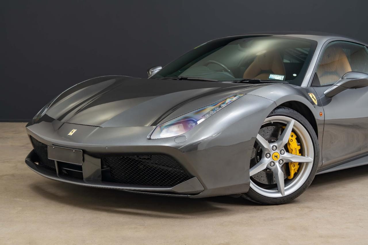 2016 Ferrari 488 GTB 3.9P/7AM/SP/2DR
