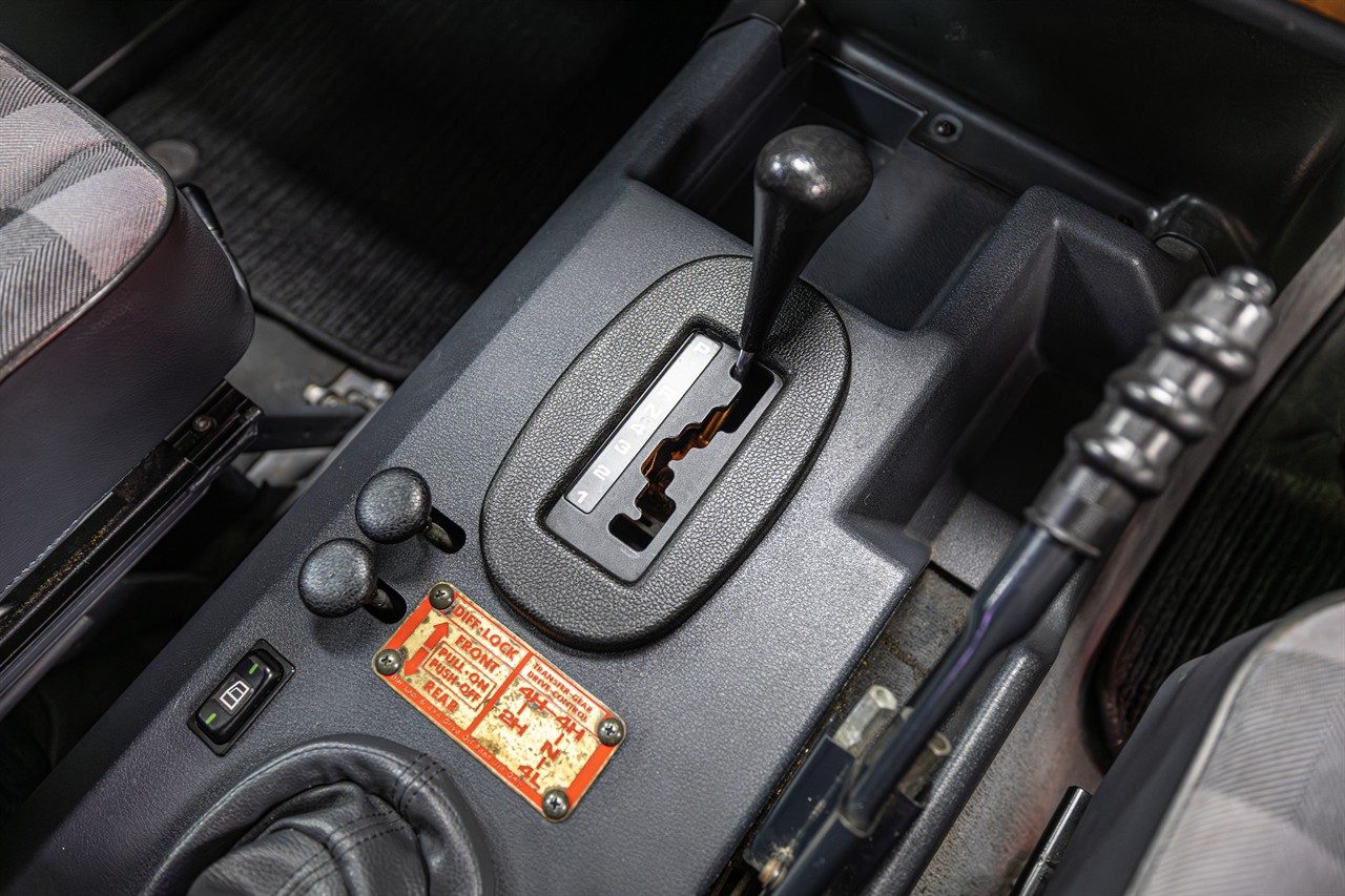 1990 Mercedes-Benz 230 GE